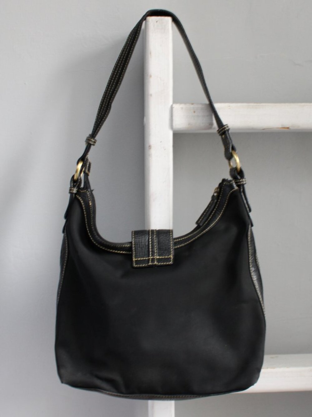 Chaps by Ralph Lauren VTG Y2K Leather Hobo Shoulder Bag Black Zipper Flap Snap - Picture 4 of 8